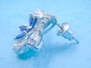 �T�t�@�C��CZ�E�A�N�Z�T���[�@�s�A�X�@�t�����[���`�[�t