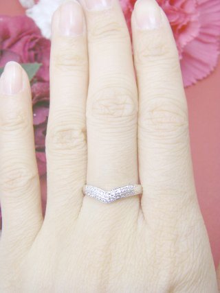 �L���[�r�b�N�W���R�j�A�̃����O