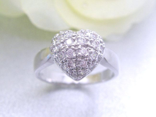 �n�[�g�̃����O