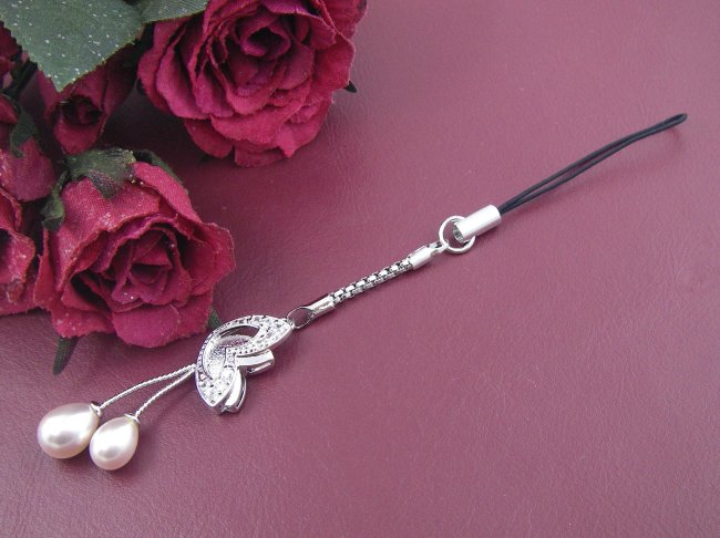 �L���[�r�b�N�W���R�j�A�ƃp�[���̌g�уX�g���b�v