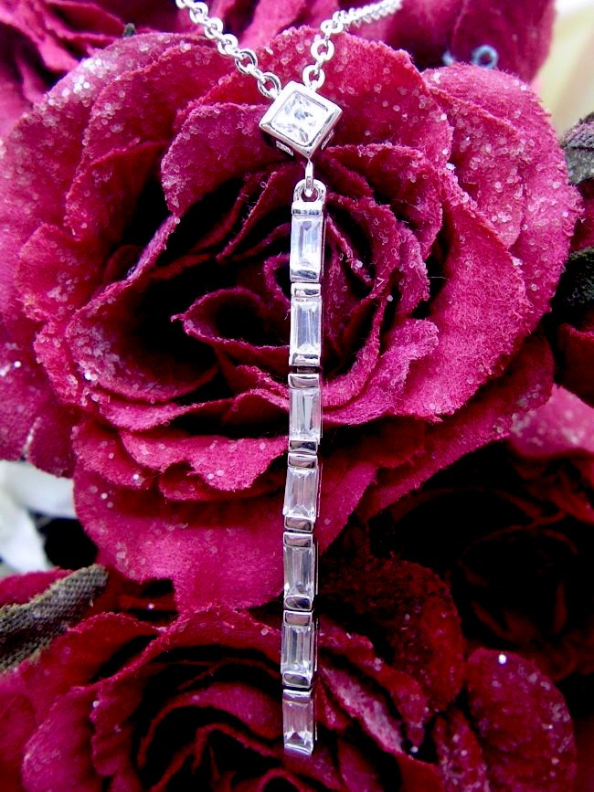 �L���[�r�b�N�W���R�j�A�̃y���_���g