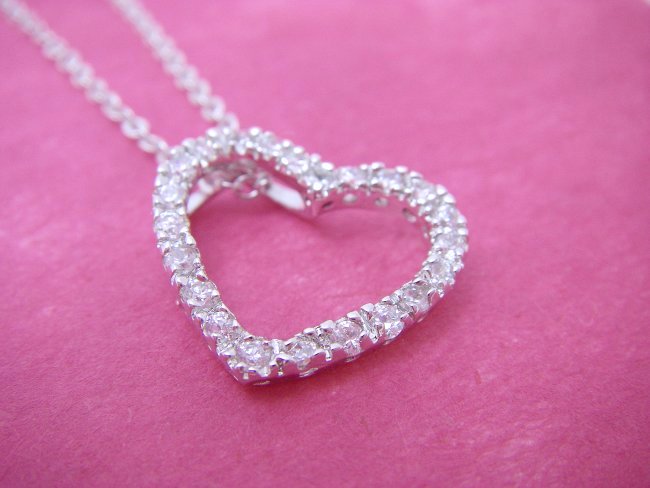 �L���[�r�b�N�W���R�j�A�̃y���_���g