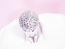 �p���F�E�����O