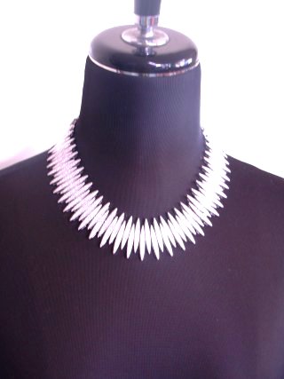 �L���[�r�b�N�W���R�j�A�@�l�b�N���X