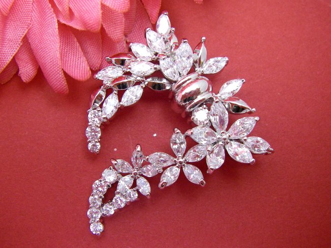 �t�����[���`�[�t�@CZ�@�L���[�r�b�N�W���R�j�A�@�u���[�`