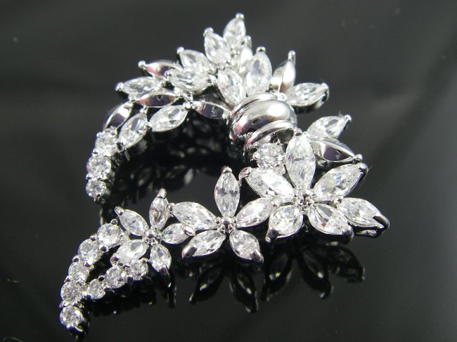 �t�����[���`�[�t�@CZ�@�L���[�r�b�N�W���R�j�A�@�u���[�`