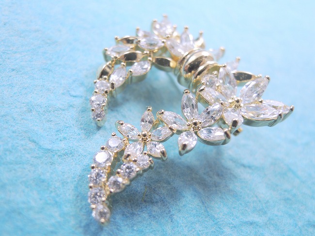 �t�����[���`�[�t�@CZ�@�L���[�r�b�N�W���R�j�A�@�u���[�`