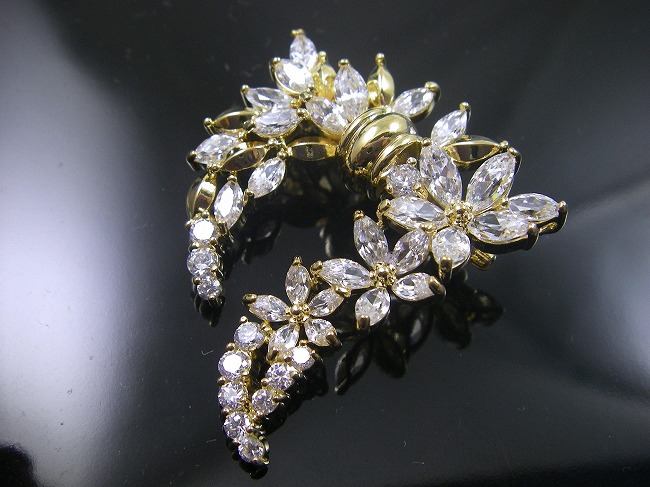 �t�����[���`�[�t�@CZ�@�L���[�r�b�N�W���R�j�A�@�u���[�`