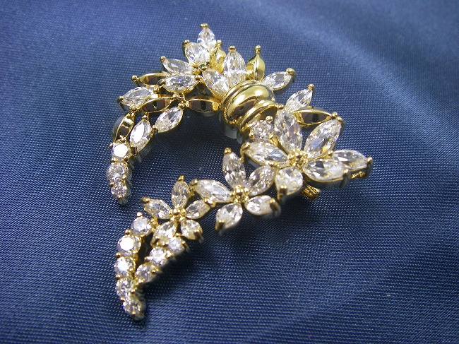 �t�����[���`�[�t�@CZ�@�L���[�r�b�N�W���R�j�A�@�u���[�`