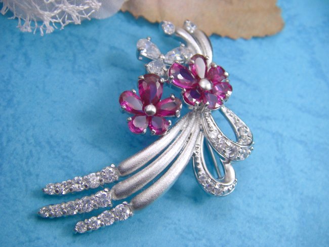 �u���[�`�E�A�N�Z�T���[�@�t�����[���`�[�t