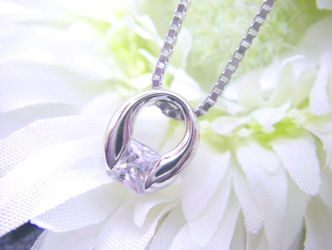 �L���[�r�b�N�W���R�j�A �y���_���g