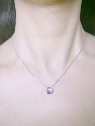 �L���[�r�b�N�W���R�j�A �y���_���g�@�X�N�G�A�J�b�g