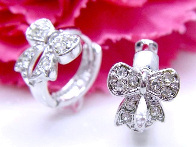 ���{�����`�[�t�@�t�����[���`�[�t�@�L���[�r�b�N�W���R�j�A�E�A�N�Z�T���[