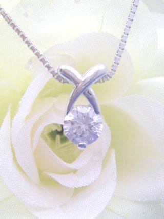 �L���[�r�b�N�W���R�j�A�̃y���_���g