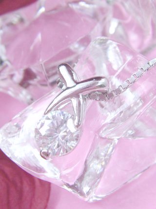 �L���[�r�b�N�W���R�j�A�̃y���_���g