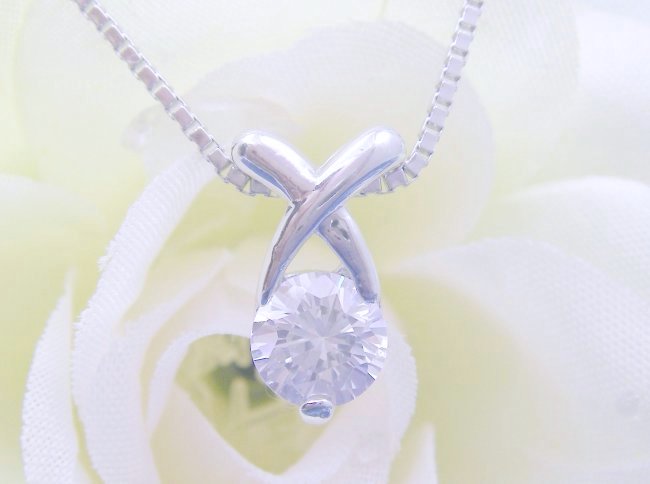 �L���[�r�b�N�W���R�j�A�̃y���_���g