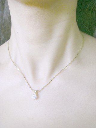 �L���[�r�b�N�W���R�j�A�̃y���_���g