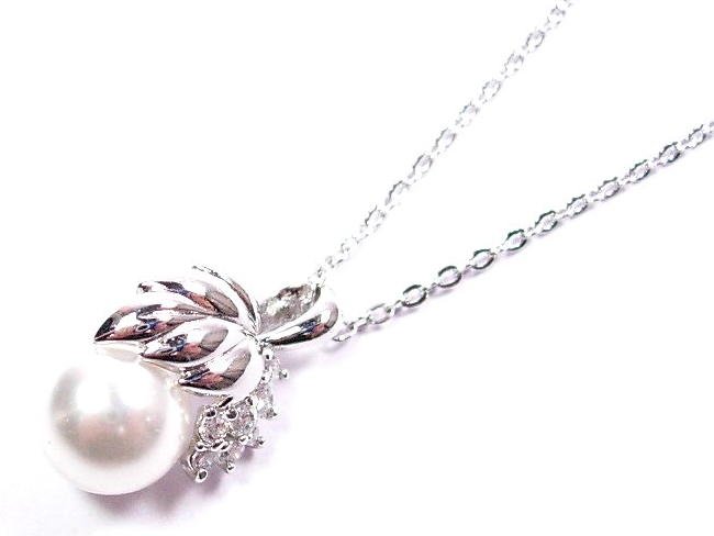 �p�[���̃y���_���g