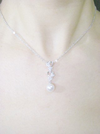 パールとキュービックジルコニアのペンダント
