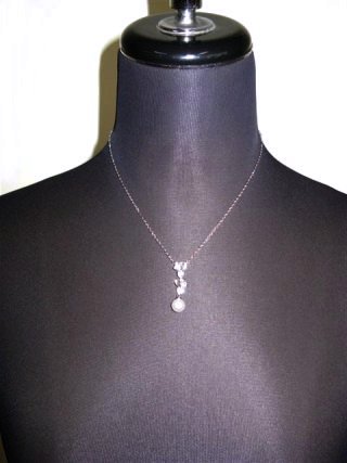 パールとキュービックジルコニアのペンダント