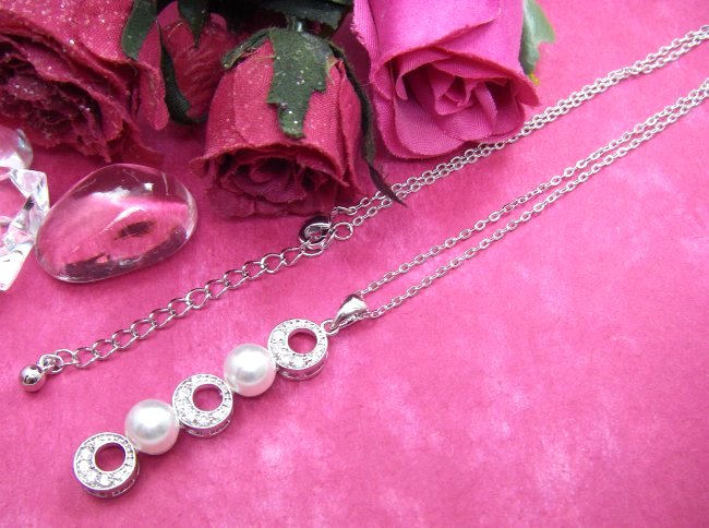 �p�[���ƃL���[�r�b�N�W���R�j�A�̃y���_���g