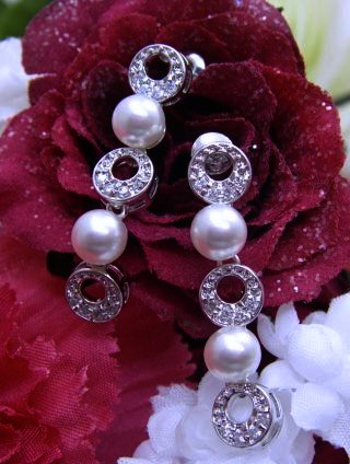 �L���[�r�b�N�W���R�j�A �s�A�X