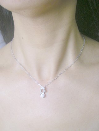 �n�[�g�̃y���_���g�@�A�N�Z�T���[�V���b�v�@���̏��_