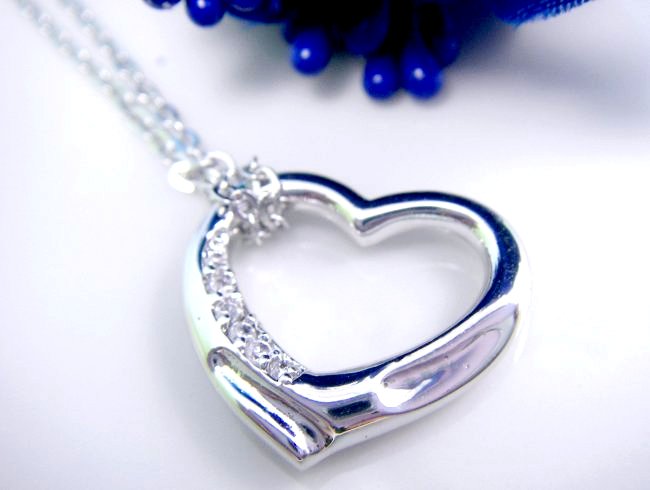 �I�[�v���n�[�g�@CZ�@�L���[�r�b�N�W���R�j�A�@�y���_���g�@�A�N�Z�T���[�V���b�v�@���̏��_