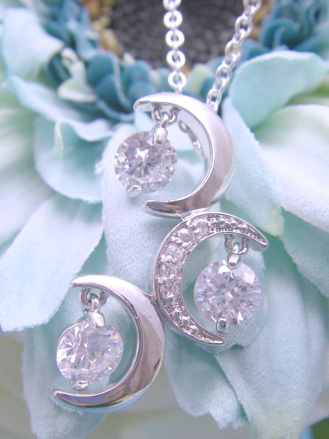 �L���[�r�b�N�W���R�j�A�@�N���Z���g�y���_���g