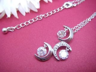 �L���[�r�b�N�W���R�j�A�@�N���Z���g�y���_���g