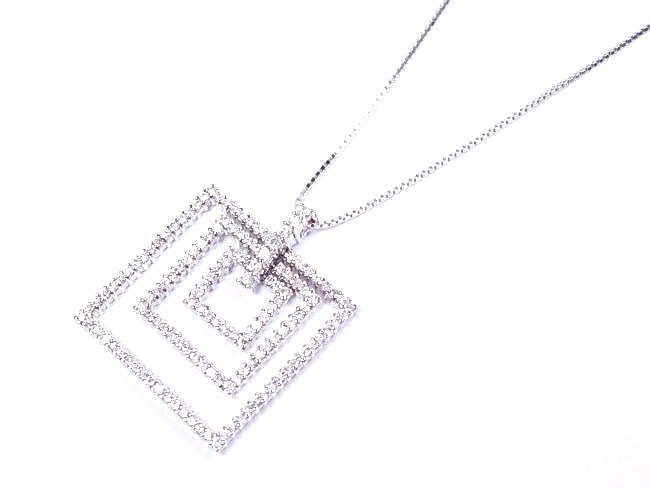 �L���[�r�b�N�W���R�j�A�̃y���_���g