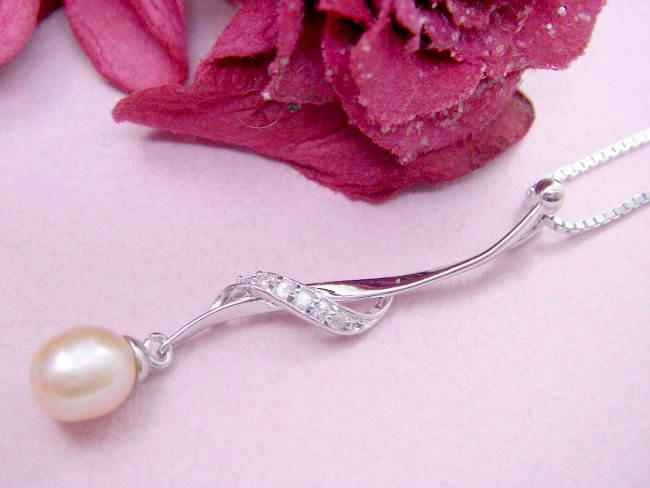 �W���p�[���ƃL���[�r�b�N�W���R�j�A�̃y���_���g