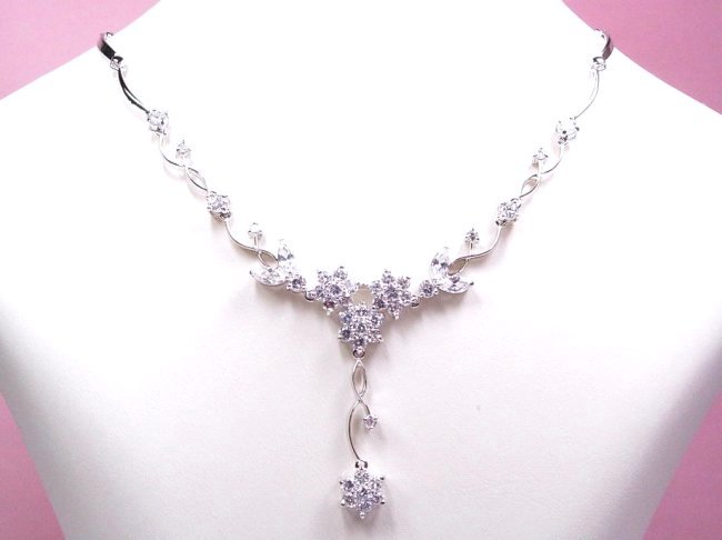 �t�����[���`�[�t�@�u���C�_���l�b�N���X�@�p�[�e�B�l�b�N���X�@CZ�A�N�Z�T���[