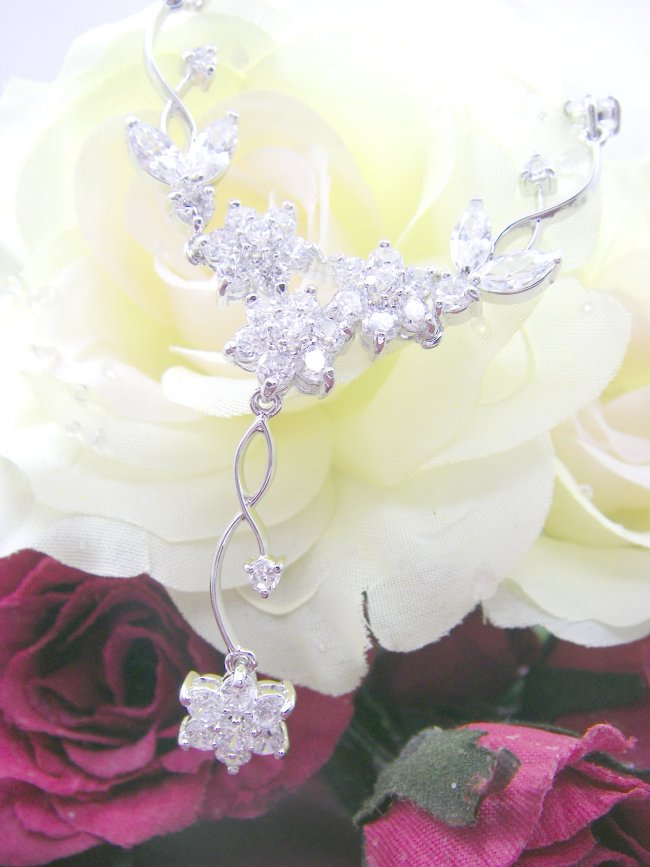 �t�����[���`�[�t�@�u���C�_���l�b�N���X�@�p�[�e�B�l�b�N���X�@CZ�A�N�Z�T���[