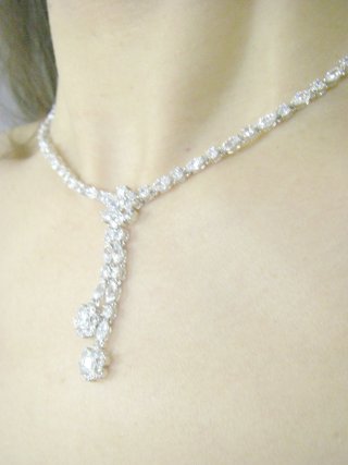 �S�[�W���X�@�l�b�N���X�@�u���C�_���E�p�[�e�B�l�b�N���X