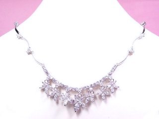 �L���[�r�b�N�W���R�j�A�@�l�b�N���X