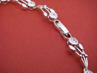 �p�[���l�b�N���X