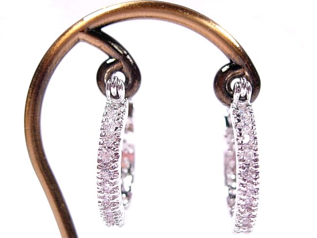 �t�[�v�s�A�X�@�L���[�r�b�N�W���R�j�A�E�A�N�Z�T���[