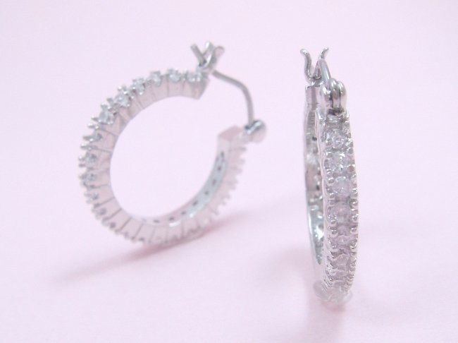 �t�[�v�s�A�X�@�L���[�r�b�N�W���R�j�A�E�A�N�Z�T���[