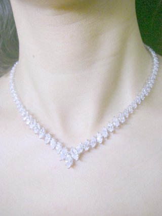 �L���[�r�b�N�W���R�j�A�@�l�b�N���X