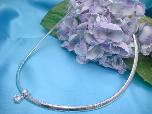 �I���K�E�l�b�N���X