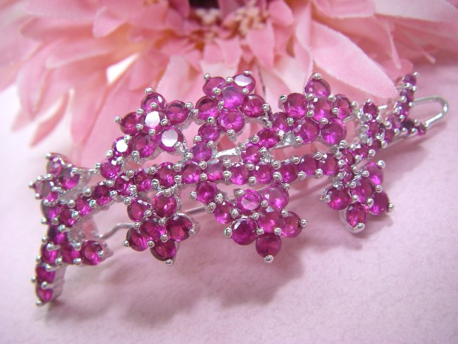 �L���[�r�b�N�W���R�j�A�̃w�A�E�A�N�Z�T���[