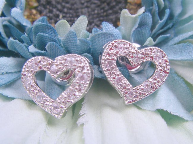 �I�[�v���n�[�g�@�s�A�X�E�A�N�Z�T���[