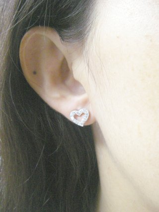 �I�[�v���n�[�g�@�s�A�X�E�A�N�Z�T���[