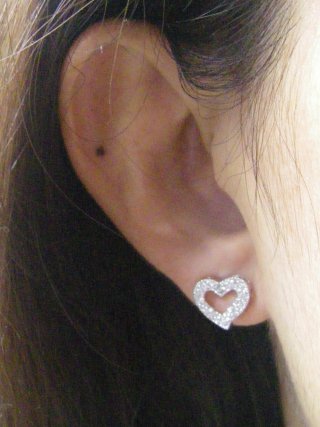 �I�[�v���n�[�g�@�s�A�X�E�A�N�Z�T���[