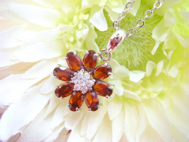 �_���A�@�K�[�l�b�gCZ�y���_���g�E�A�N�Z�T���[