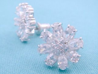 �L���[�r�b�N�W���R�j�A�@�s�A�X