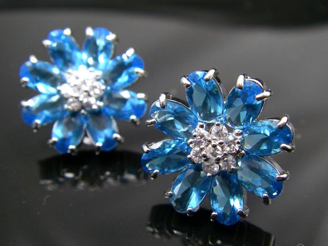 �_���A�@���C�g�u���[�ECZ�s�A�X�E�A�N�Z�T���[