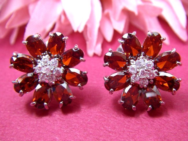 �_���A�@�K�[�l�b�g�E�C�������O