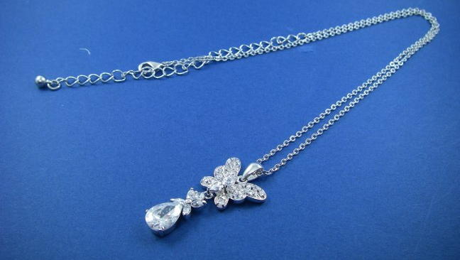 �o�^�t���C���`�[�t�@�t�����[���`�[�t�@�y���_���g�E�A�N�Z�T���[